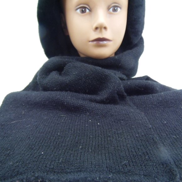 Avon Wool fur hood(87A) preowned clean and smoke free no worn or torn spots - Picture 3 of 6